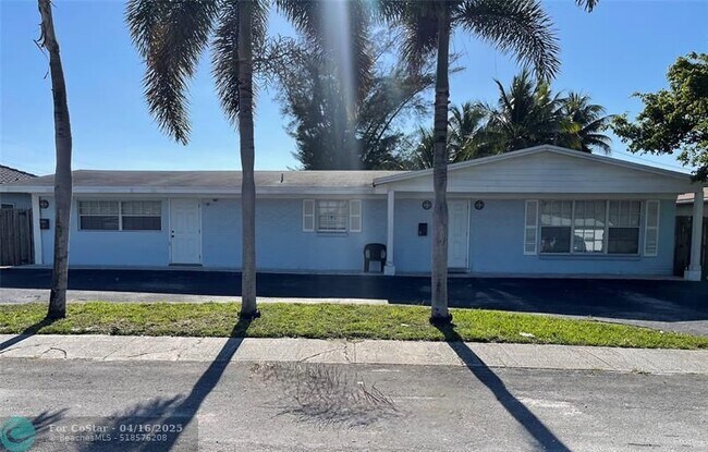 2021 NW 64th Ave-Unit -UNIT A in Sunrise, FL - Building Photo - Building Photo