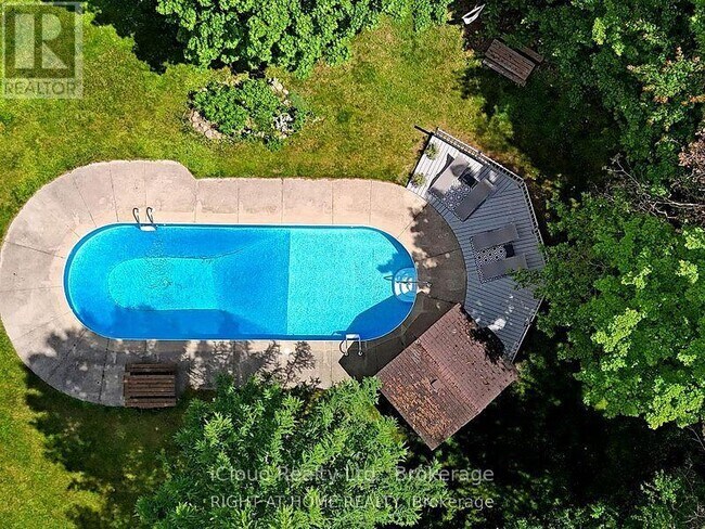 2580 Lake Ridge Rd in Uxbridge, ON - Building Photo - Building Photo