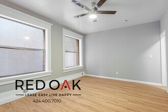 692 Valencia St in Los Angeles, CA - Building Photo - Building Photo