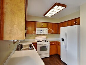 2110 Three Forks Dr in Plainfield, IL - Building Photo - Building Photo