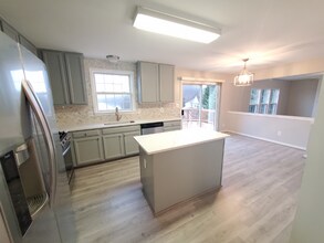 1 Dartmouth Ave in Stafford, VA - Building Photo - Building Photo