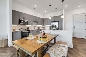 Katy Trail Uptown Apartments in Dallas, TX - Building Photo - Building Photo