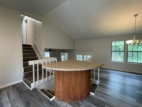 1088 Riva Ridge Dr NW in Norcross, GA - Building Photo - Building Photo