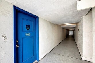 500 Treasure Island Causeway in Treasure Island, FL - Building Photo - Building Photo