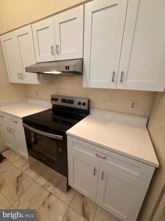 12889 Grays Pointe Rd in Fairfax, VA - Building Photo - Building Photo