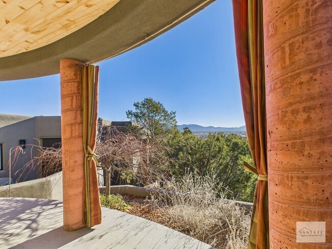 1614 City Lights St in Santa Fe, NM - Foto de edificio - Building Photo