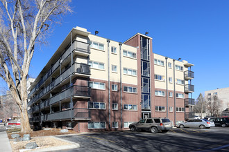 Scandia Apartments in Englewood, CO - Building Photo - Building Photo