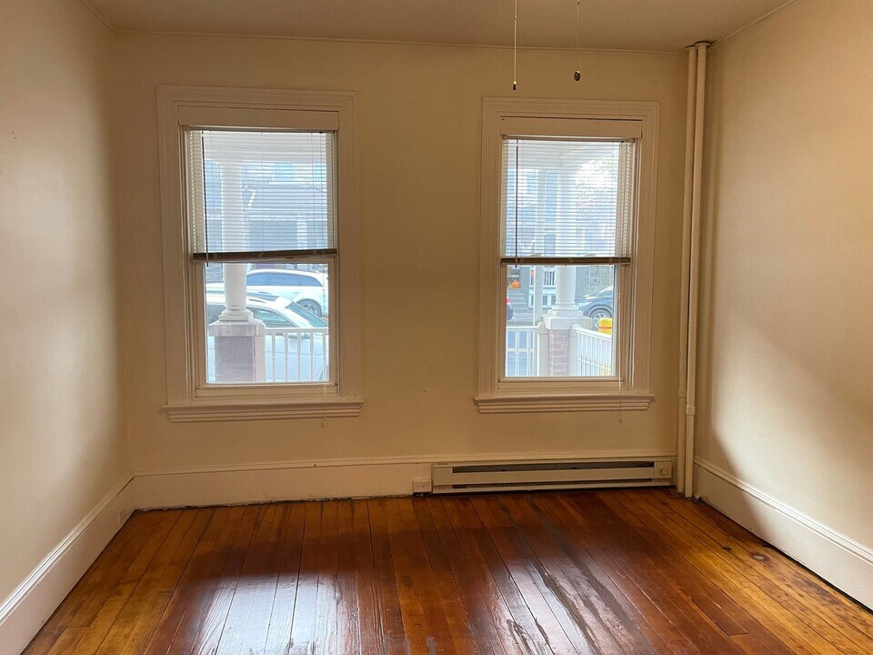 141 N Plum St-Unit -Apt. 1, first floor in Lancaster, PA - Building Photo