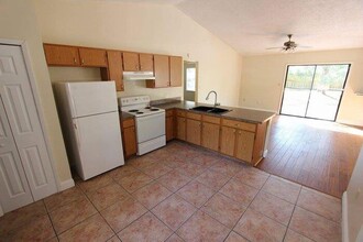 2647 Candler Dr in Deltona, FL - Building Photo - Building Photo