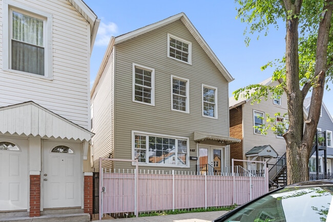 property at 4418 S Honore St