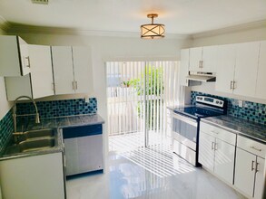 22220 SW 103rd Ave in Cutler Bay, FL - Building Photo - Building Photo