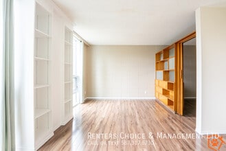 Convenient Apartment with First Responder/ in Lethbridge, AB - Building Photo - Building Photo