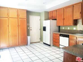 11855 Nebraska Ave in Los Angeles, CA - Building Photo - Building Photo