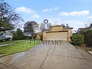 2282 E Decatur Ave in Fresno, CA - Building Photo - Building Photo