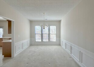 510 Keeneland Ave in Woodstock, GA - Building Photo - Building Photo