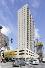 LaSalle Private Residences in Chicago, IL - Building Photo - Building Photo