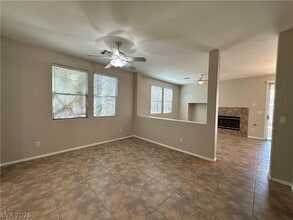 3143 Diamond Crest Ln in Henderson, NV - Building Photo - Building Photo