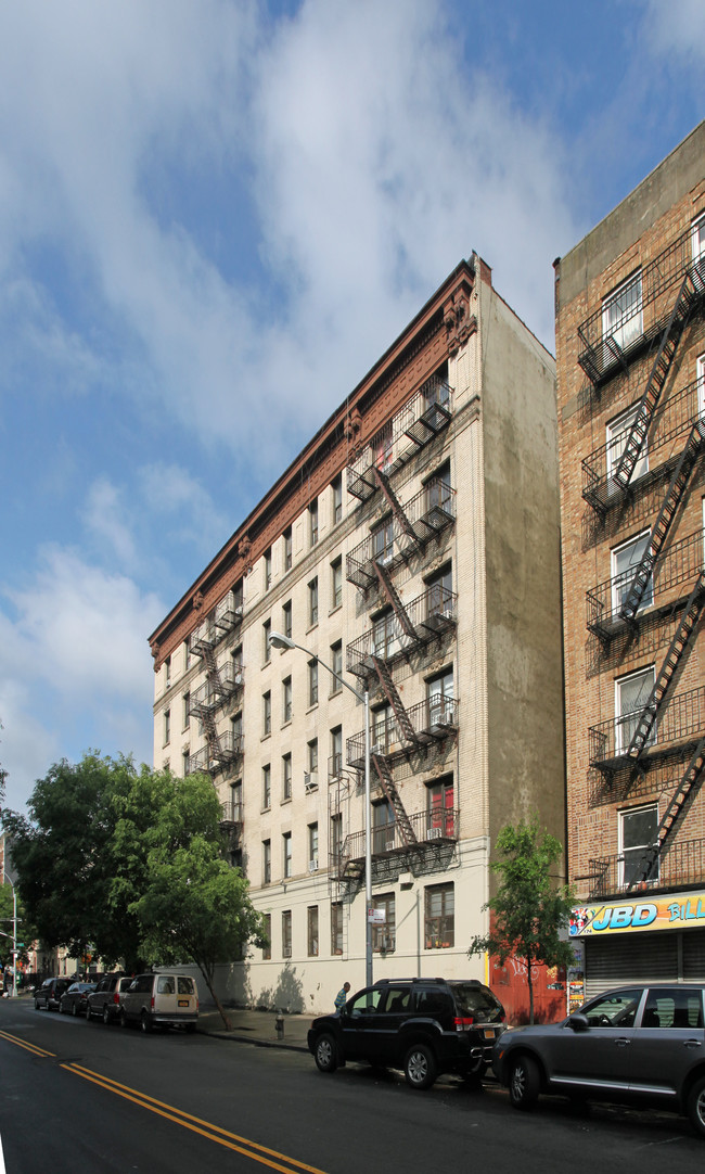 555 W 173rd St in New York, NY - Building Photo - Building Photo