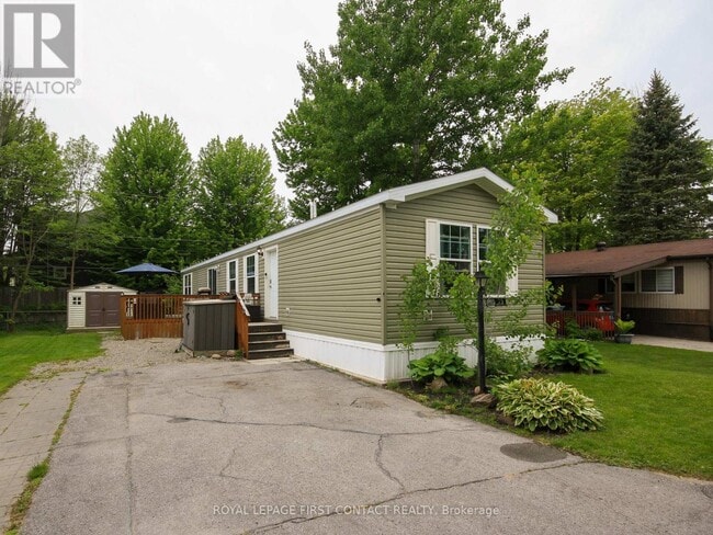 property at 23 Georgian Glen Dr