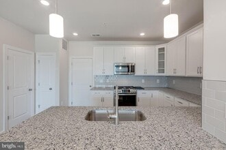 43357 Radford Divide Ter in Ashburn, VA - Building Photo - Building Photo