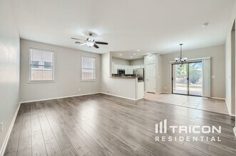112 E Baja Pl in Casa Grande, AZ - Building Photo - Building Photo