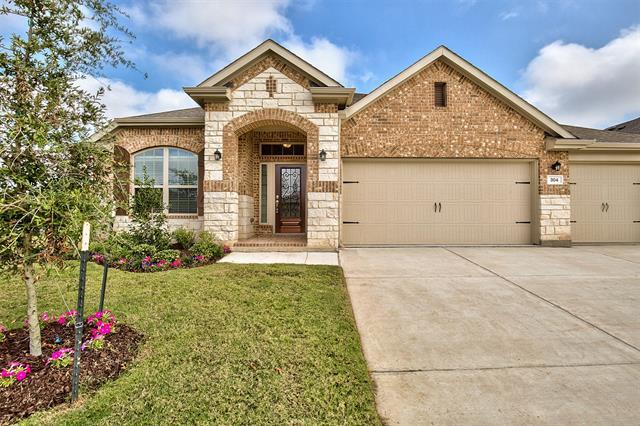 304 Callaghan Dr in Fate, TX - Building Photo