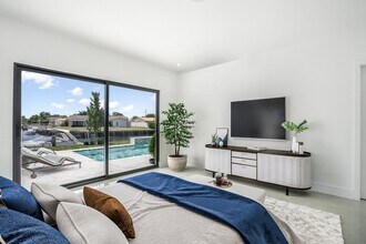5641 Bayview Dr in Fort Lauderdale, FL - Building Photo - Building Photo