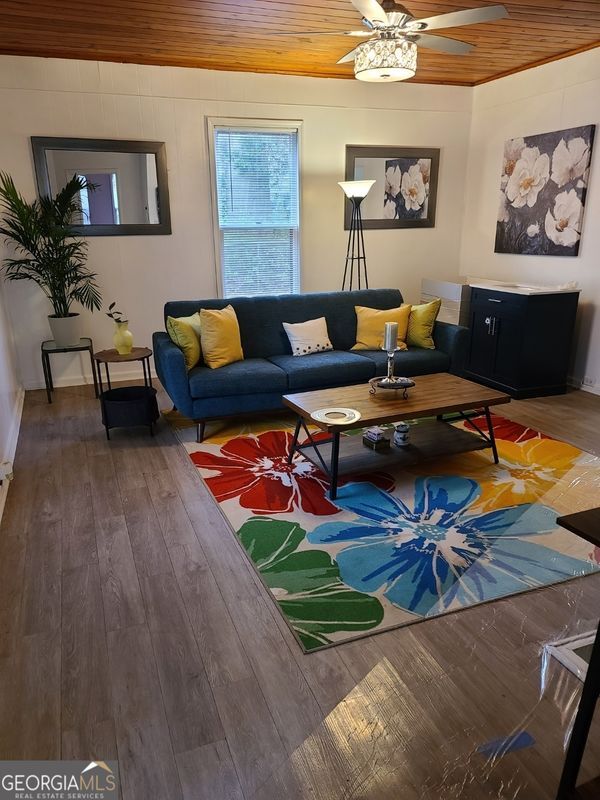 property at 904 Park Ave