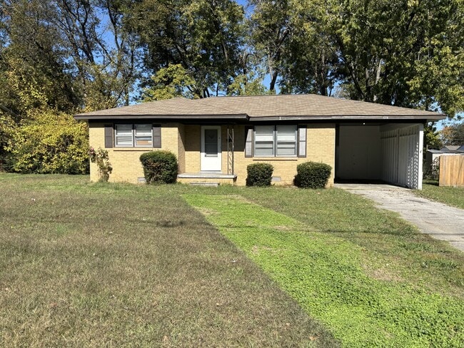 property at 578 Circle Dr