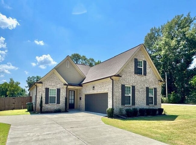 property at 5155 North Ave