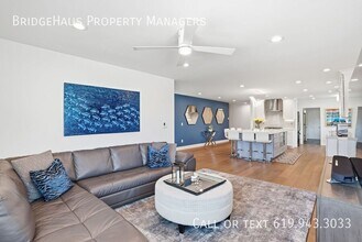 3266 Goldfinch St in San Diego, CA - Building Photo - Building Photo