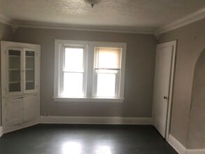 897 Stadelman Ave in Akron, OH - Building Photo - Building Photo