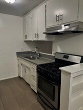 1538 N Detroit St-Unit -3 in Los Angeles, CA - Building Photo - Building Photo