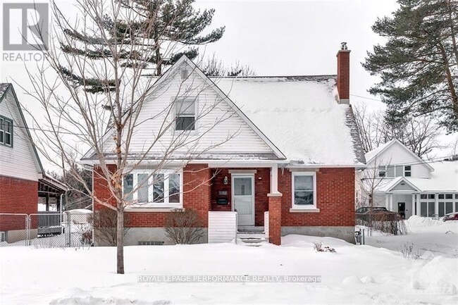 property at 472 Woodland Ave