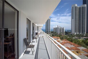 210 174th St in Sunny Isles Beach, FL - Building Photo