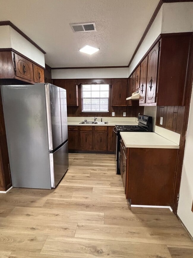 505 W Conway St in Benton, AR - Building Photo - Building Photo