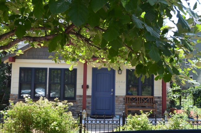 2542 Pine St in Boulder, CO - Foto de edificio - Building Photo