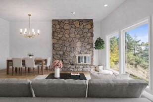 4306 N Ella Rd in Spokane, WA - Building Photo