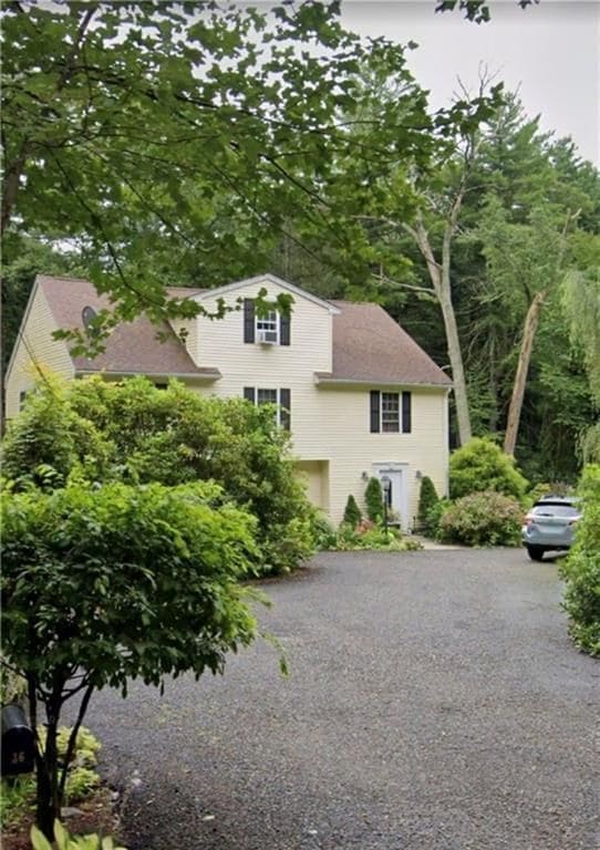 36 Tower Hill Rd in Cumberland, RI - Foto de edificio - Building Photo