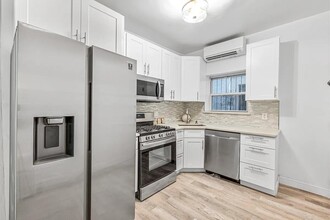 959 E 14th St in Brooklyn, NY - Building Photo - Building Photo