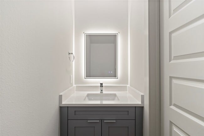 property at 5726 Rucio Ln