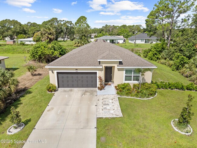 1106 Wabash Rd SE in Palm Bay, FL - Building Photo - Building Photo
