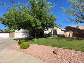 1310 N 1480 W Cir in Saint George, UT - Building Photo