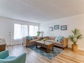 5500 Ackerfield Ave in Long Beach, CA - Building Photo