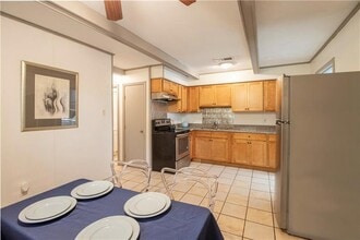 2452 Copernicus St in New Orleans, LA - Building Photo - Building Photo