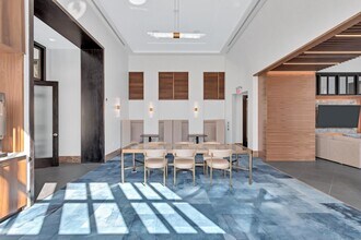 The Gramercy in Arlington, VA - Foto de edificio - Building Photo