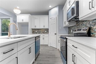 520 E 5th St in Bonham, TX - Building Photo