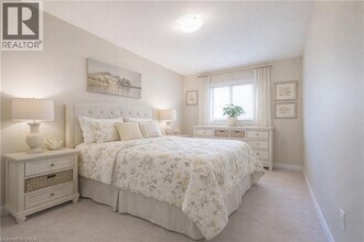 19 Garlent Ave in Hamilton, ON - Building Photo - Building Photo