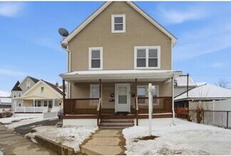 884 Liberty St, Unit 884- 2nd Floor in Springfield, MA - Foto de edificio - Building Photo