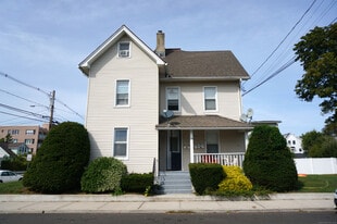 35 Cove Ave in Norwalk, CT - Building Photo